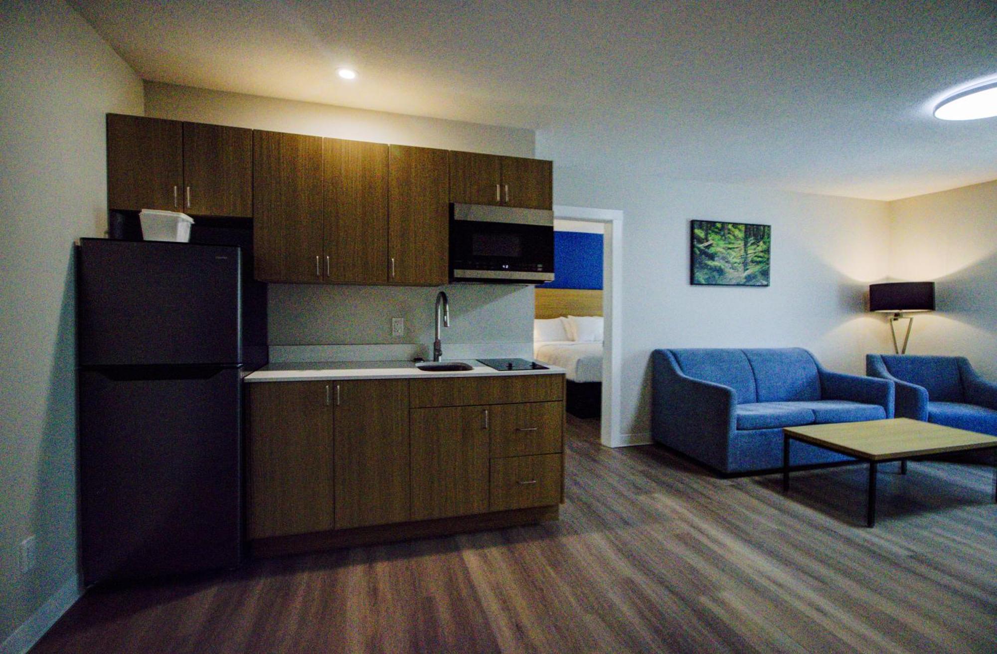 Baymont By Wyndham Gold River Bagian luar foto